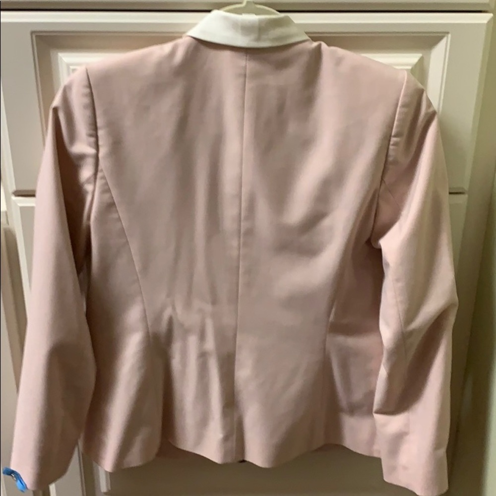Blazer - Picture 3 of 3